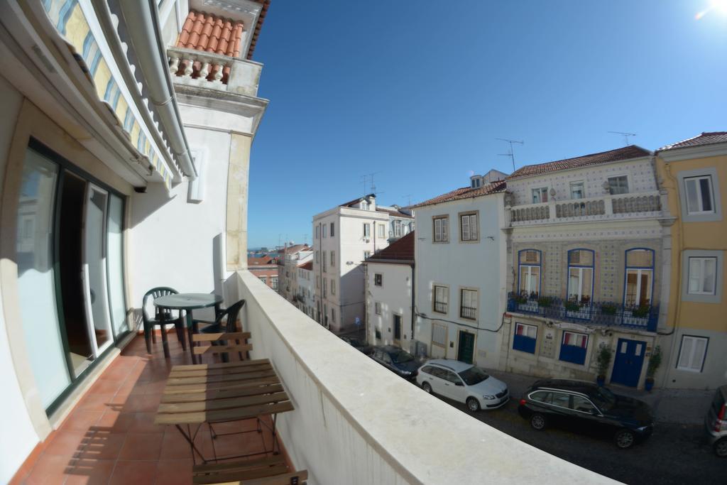 Alojamento de Acomodação e Pequeno-almoço Fado - Santos Lisboa